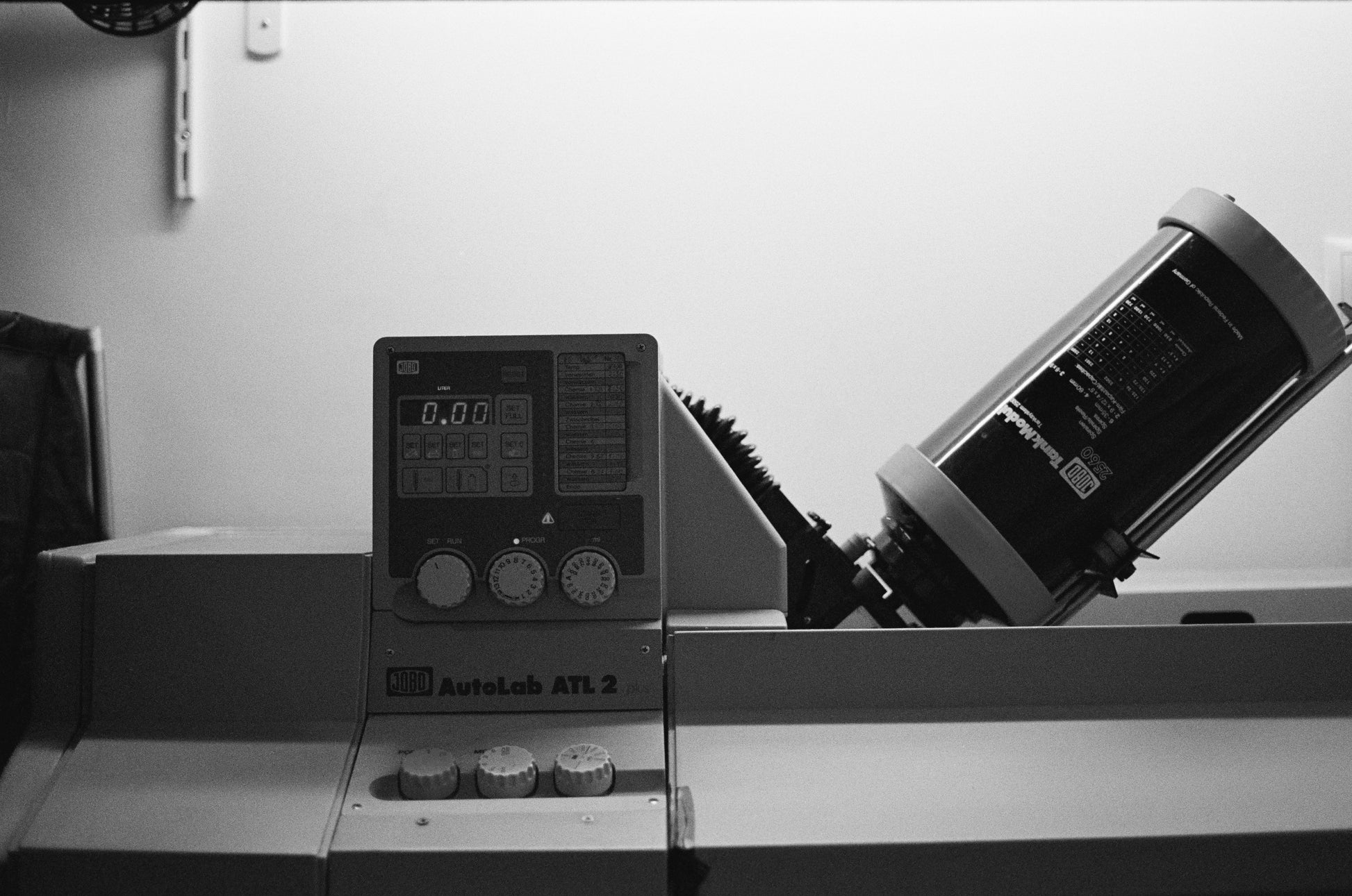 Scanning Film Developing Lab BLACK AND WHITE DEVELOPING SCAN